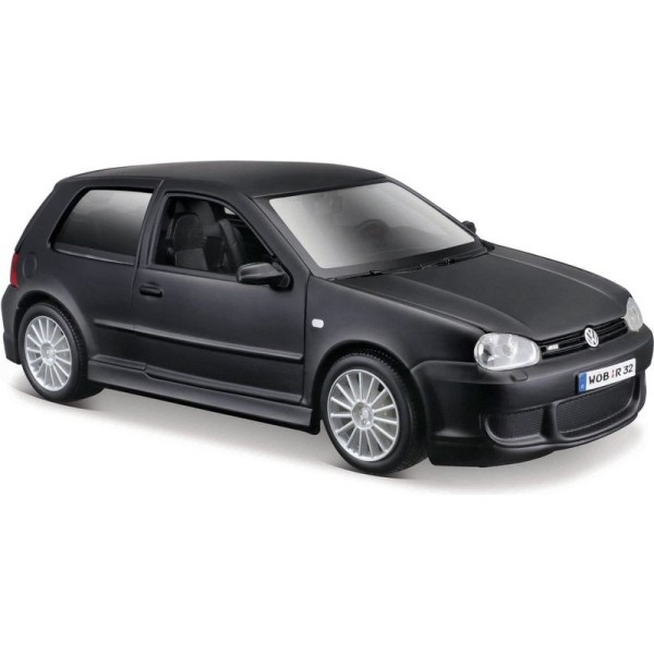 Maisto Volkswagen Golf R32 1:24 černá matná