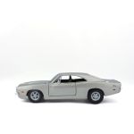 Maisto Dodge Charger R/T 1969 1:25 stříbrná