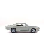 Maisto Dodge Charger R/T 1969 1:25 stříbrná