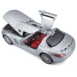 Maisto Mercedes-Benz SLS AMG 1:18 stříbrná