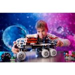 LEGO Technic - Průzkumné vozítko s posádkou na Marsu