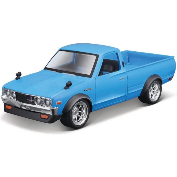 Maisto Datsun 620 1973 Pick-up s Lamborgini Urus 1:24 modrá