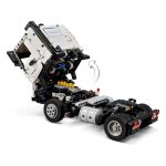 LEGO Technic - Nákladní auto Volvo FMX a elektrický bagr Volvo EC230